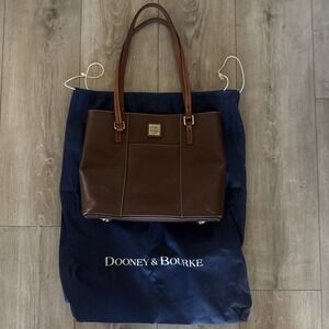 Dooney & Bourke Pebble Grain Lexington Shopper Handbag- Amber Brown 13" Wide